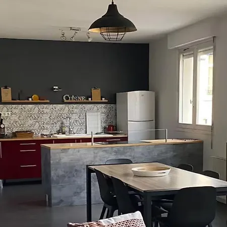 Spacieux Appartement 4 Chambres Centre De Reims Avec Arrivee Autonome * Reims