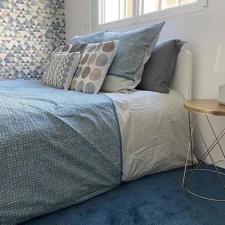 Spacieux Appartement 4 Chambres Centre De Reims Avec Arrivee Autonome * Reims