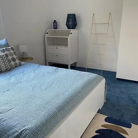 Apartment Spacieux Appartement 4 Chambres Centre De Reims Avec Arrivee Autonome